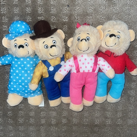 Bernstein Bears Family Plush Collection NWOT - Picture 2 of 5